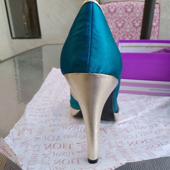 Charlotte Russe Shoes - Picture 3 of 8